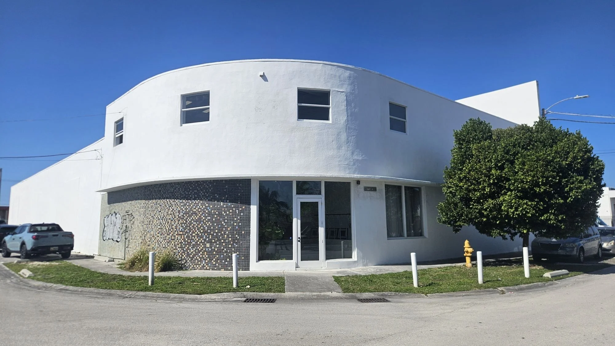 Little River Office Flex &amp; Warehouse Space On NE 4th Avenue
