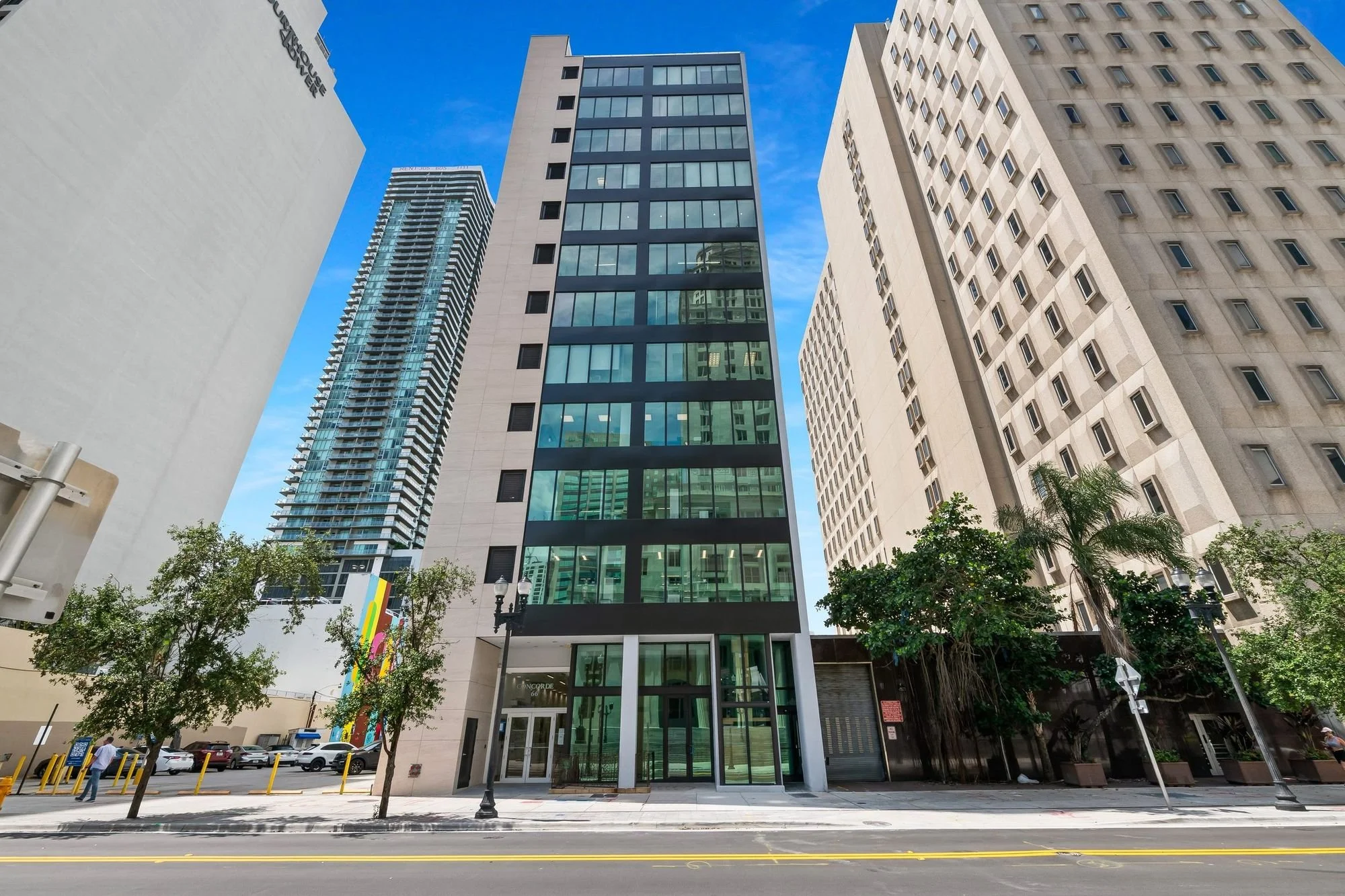 02-building-exterior-14-story-tower.jpg