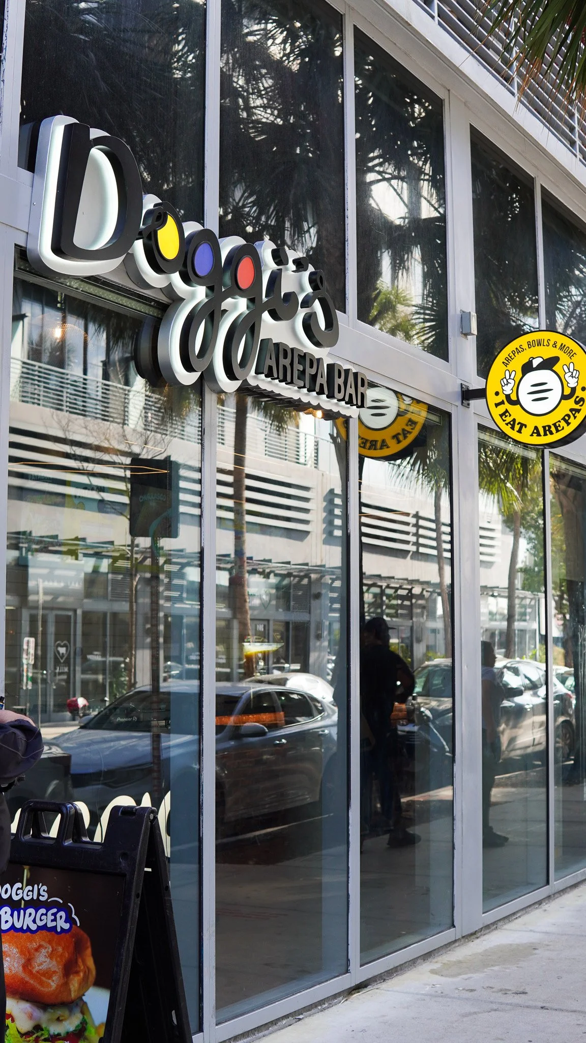 09-doggis-arepa-bar-signage.jpg