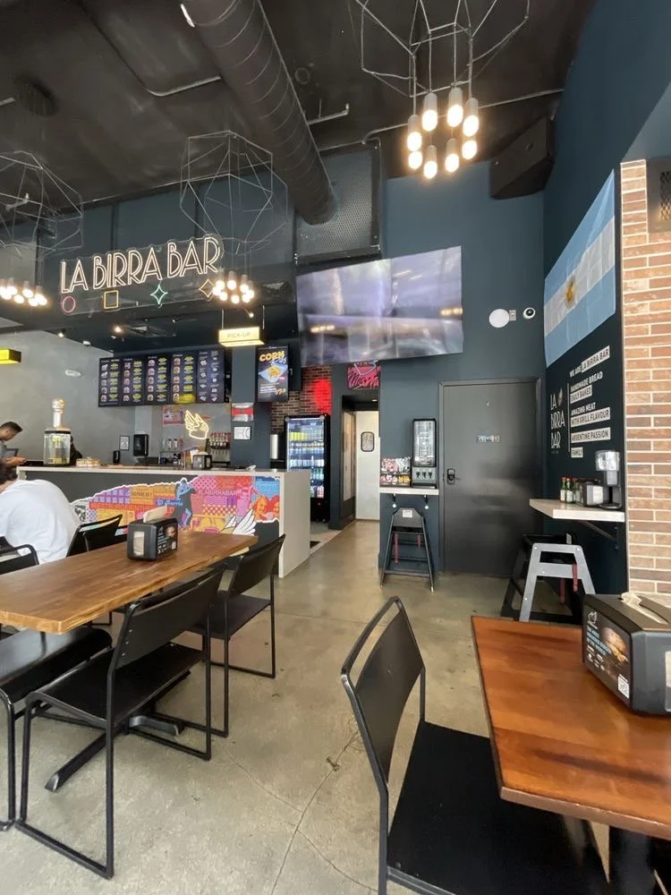 11-la-birra-bar-dining.jpg