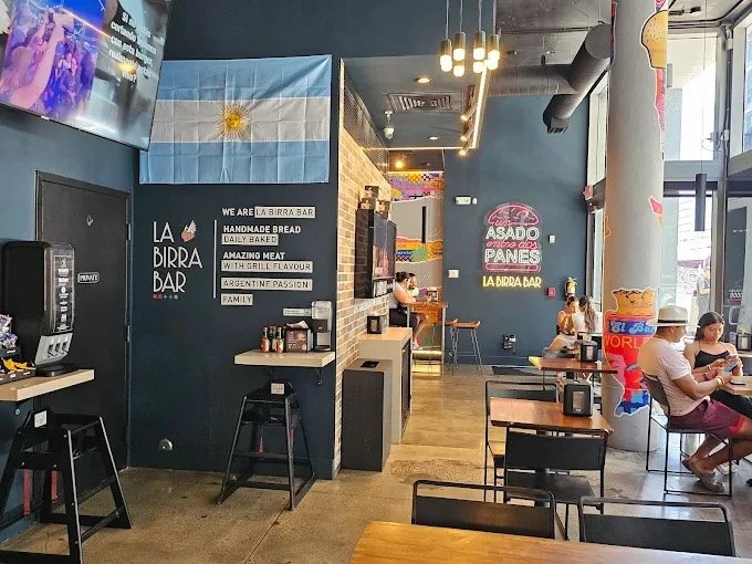 14-la-birra-bar-interior-4.jpg