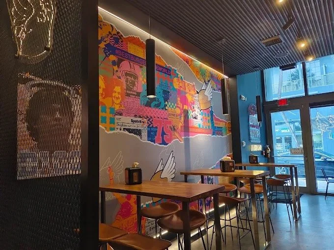 15-la-birra-bar-interior-5.jpg
