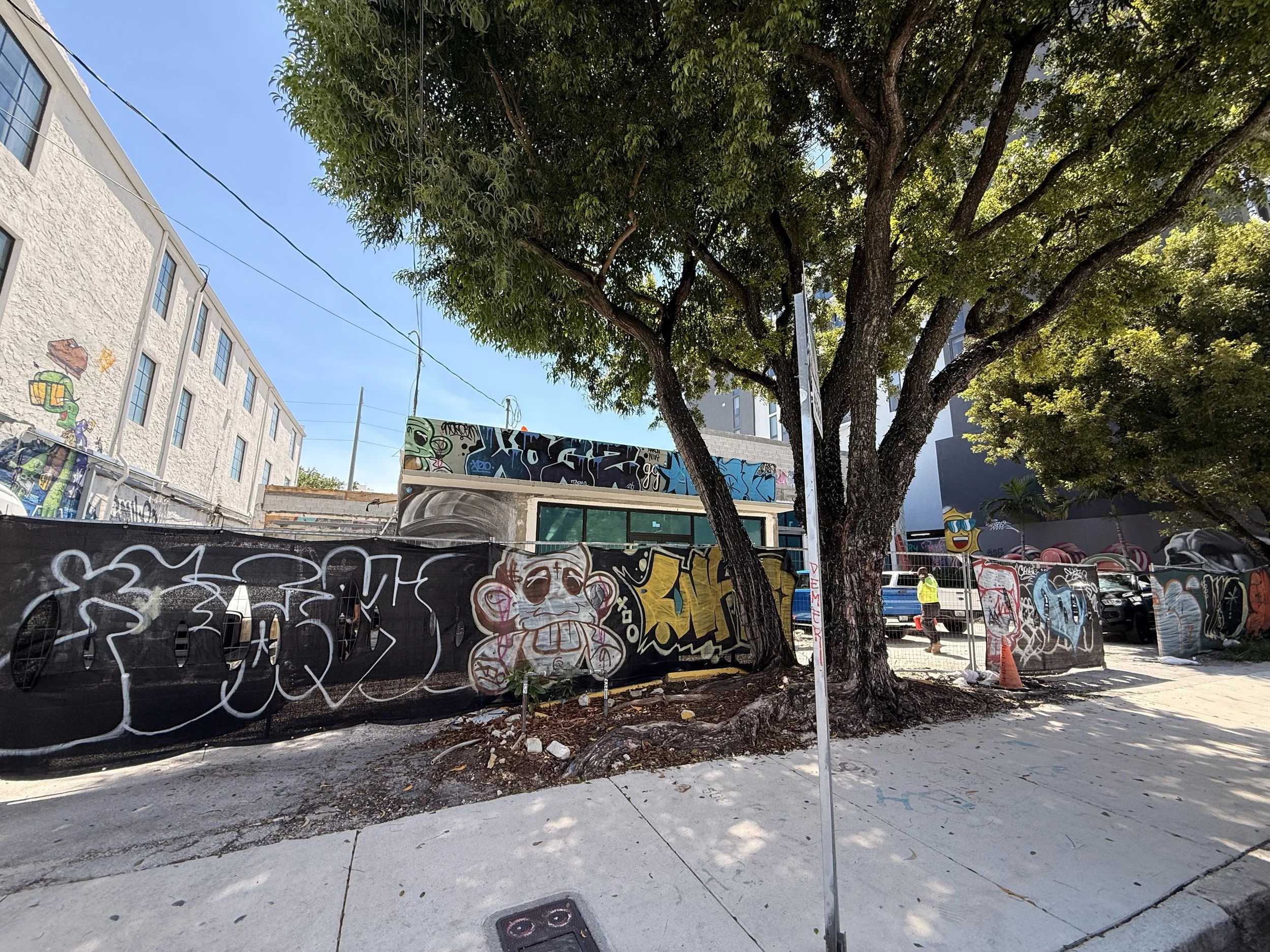 07-exterior-street-corner.jpg