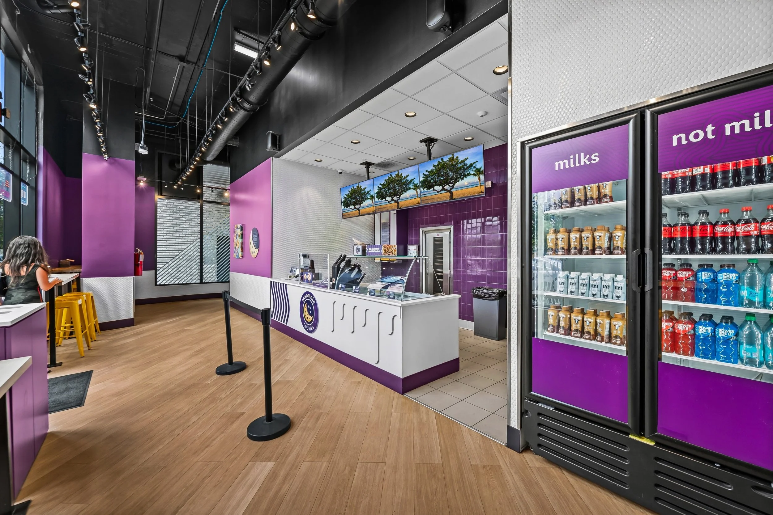 07-insomnia-cookies-storefront.jpg