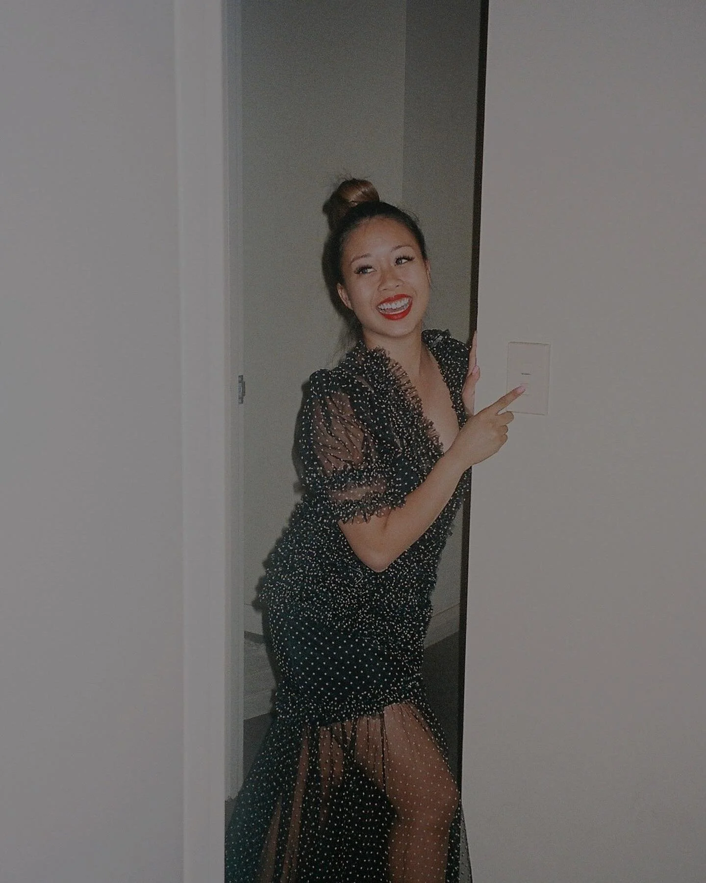 All candid and natural. Do you not also pose like this when you turn off the studio lights? 😂 

Happy Friday y&rsquo;all! If you&rsquo;re in Sydney, hope you&rsquo;re all keeping safe, masked up and bracing yourself for the restrictions to tighten. 