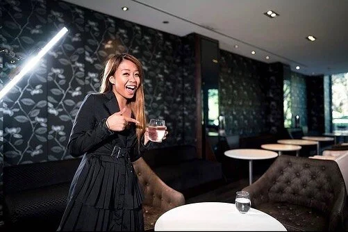 ANYTHING 👏🏻 IS 👏🏻POSSIBLE 👏🏻

Just like the time I met and filmed @garyvee when he was in Sydney and I touched his glass 😂

In all seriousness though I have learnt so much in lockdown so far about my energy levels and my mindset. I haven&rsquo