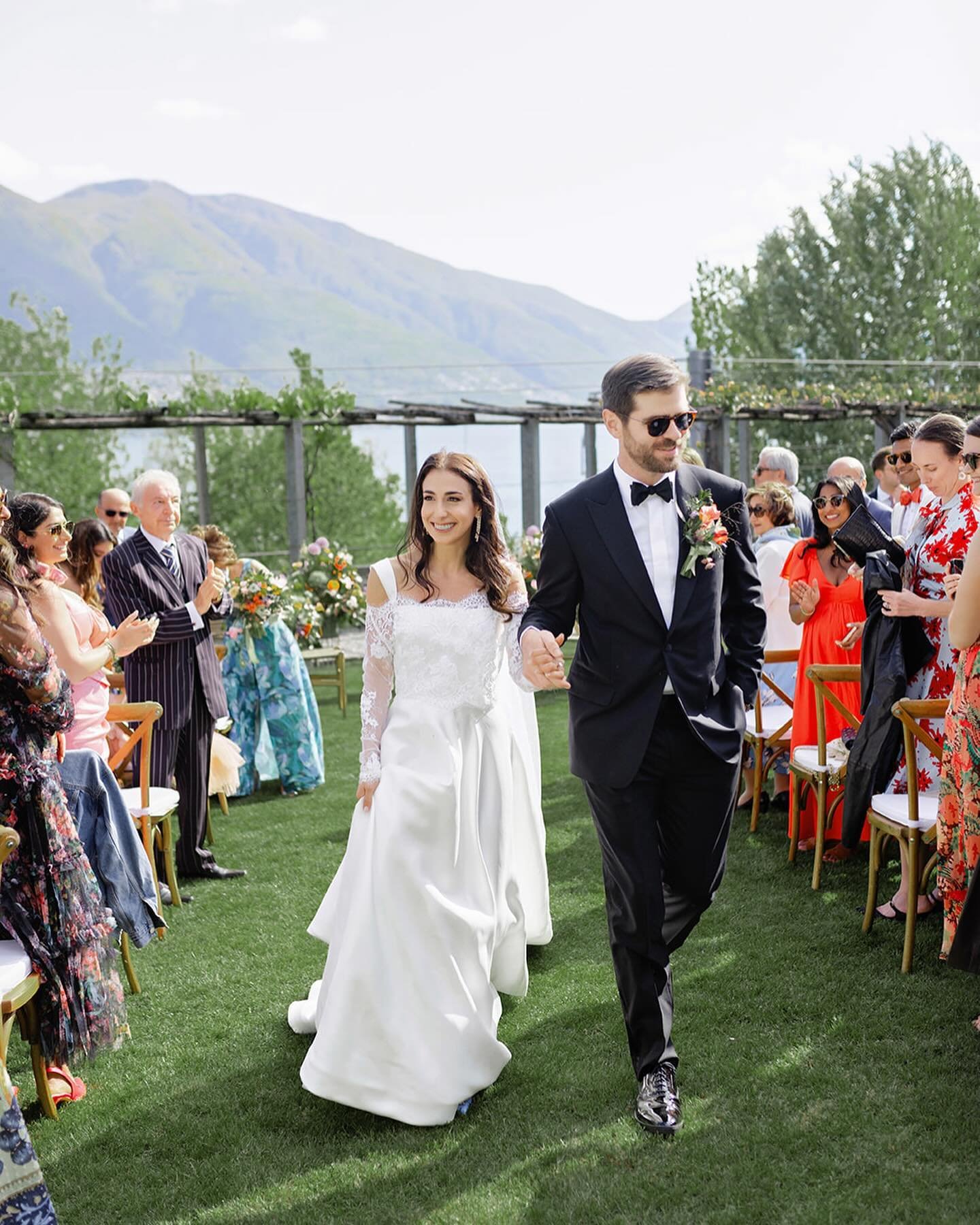 &laquo;
Im April durfte ich die wundervolle Hochzeit von Shaba und Charlie aus Philadelphia im Hotel Giardino Lago am Lago Maggiore im Tessin musikalisch umrahmen.

Location: @giardino.lago 
Fotografie: @zivile.trimakaite 
DJ: @music2peopleofficial

