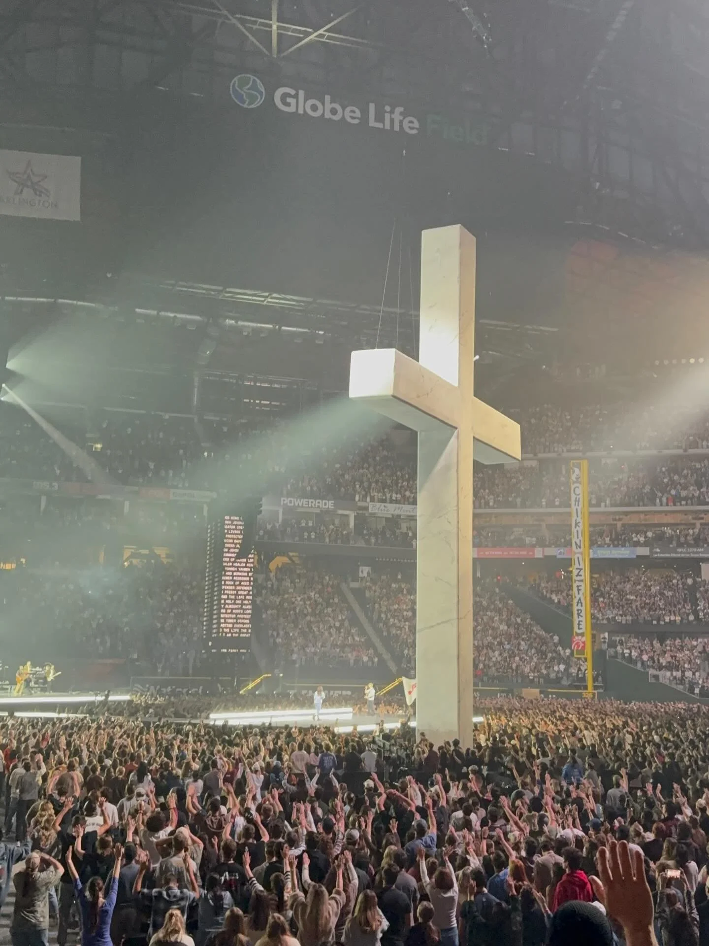 JESUS, You are lifted up in this generation and to be in the room with 45,000+ college students - including our own - worshipping You - wow! Thank you @passion268 for ALL you did! So grateful! 

@benpilgreen and I are EXPECTANT for all God will do th