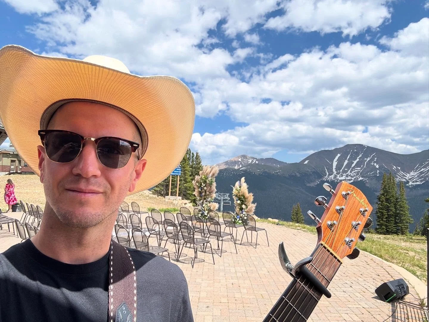 Had an amazing time at Lunch Rock @winterparkresort &hellip;🥂 to Kristen &amp; Mitchell! 
.
.
.
#coloradowedding #wedding #weddingguitarist #weddingdj #congrats #herecomesthebride #colorado #weddingplanning #winterpark #winterparkwedding #lunchrock 
