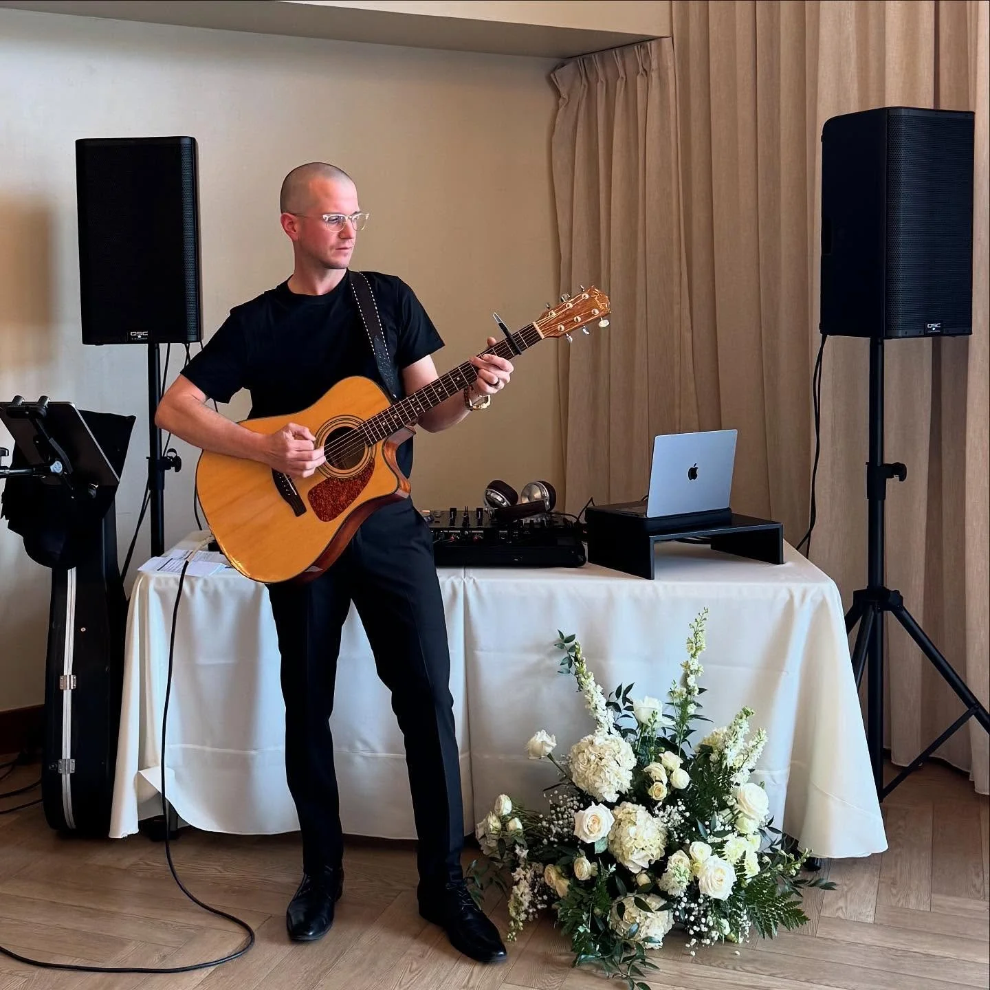 Looking for live music and a DJ? 

djmcaaron.com

 #weddingdj #guitarist #weddingmusic #coloradowedding #wedding