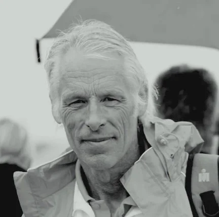 Episode 590 - Dr John Hellemans. Tri News and Race Reviews