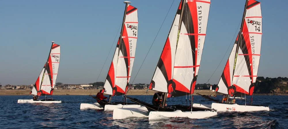 1TopperSailboatsTopaz14Catamaran1000px_11.jpg