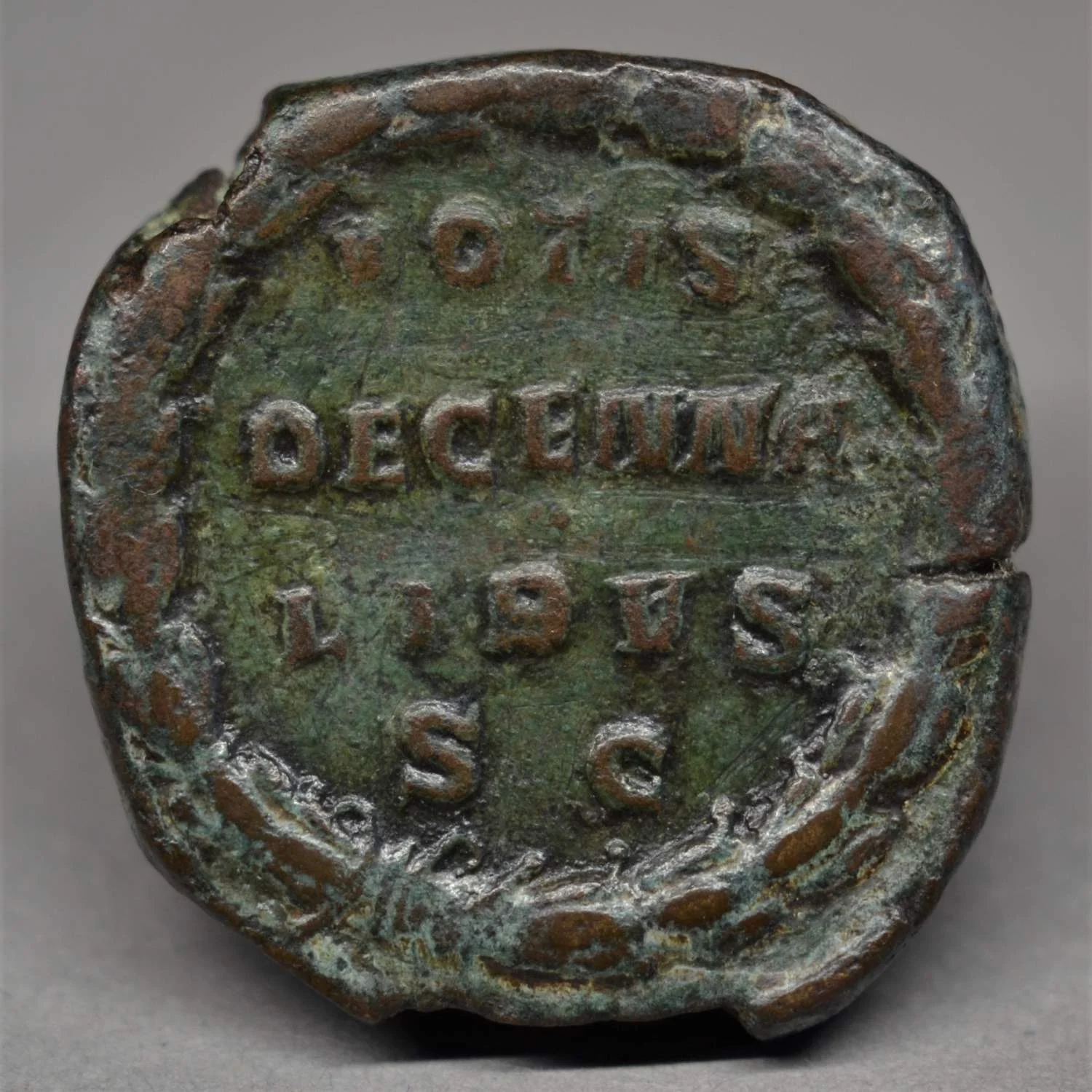 BRASS SESTERTIUS OF HOSTILIAN AS AUGUSTUS, ROME, AD 251.