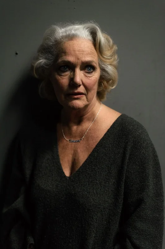 VINCENT-RIVER-4-Louise-Jameson-Photo-by-David-Monteith-Hodge.jpg
