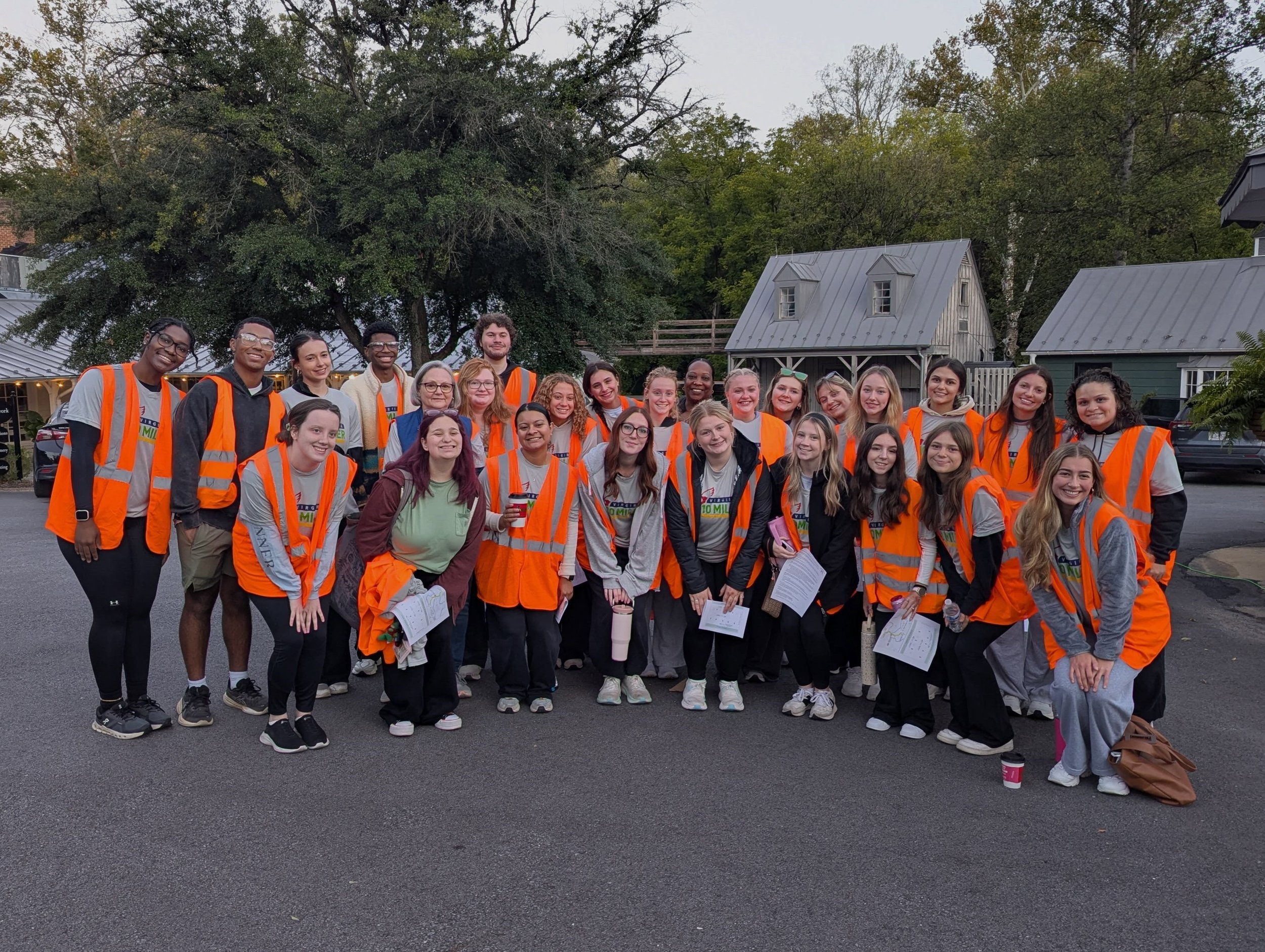 We are so grateful for the incredible volunteers who joined us on Saturday morning for the Virginia 10 Miler to cheer on and direct runners and walkers along our section of the course at Farm Basket Hill. We couldn&rsquo;t have asked for more beautif