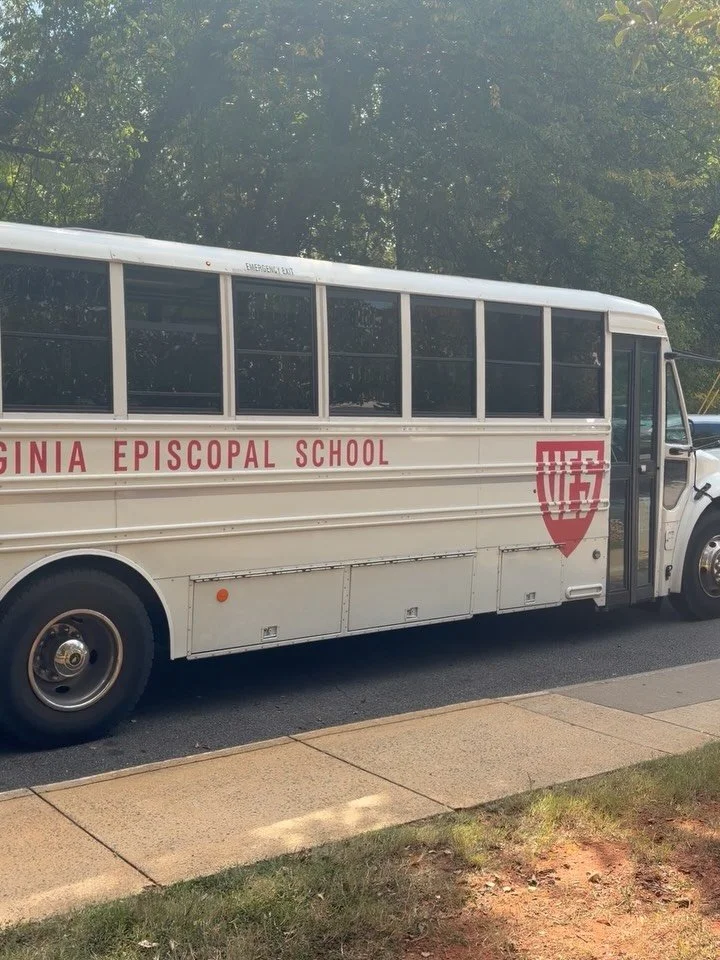 What a great morning with Virginia Episcopal School!
 
As part of VES&rsquo;s community-wide Service Day, an incredible group of seniors and faculty members spent the morning with us on Magnolia Street! From cleaning and yardwork to weeding, sprucing
