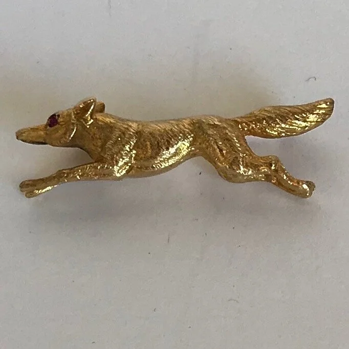 9ct Gold Running Fox Brooch