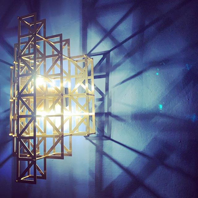 #interiordesignideas #interiordesign#wallamp #interiordesigner #walldesign #lampadedesign