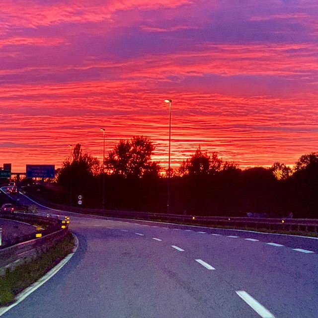 #versiliatoday #versilia #viareggionovembre2019 #novembersunset #novembersunsets #