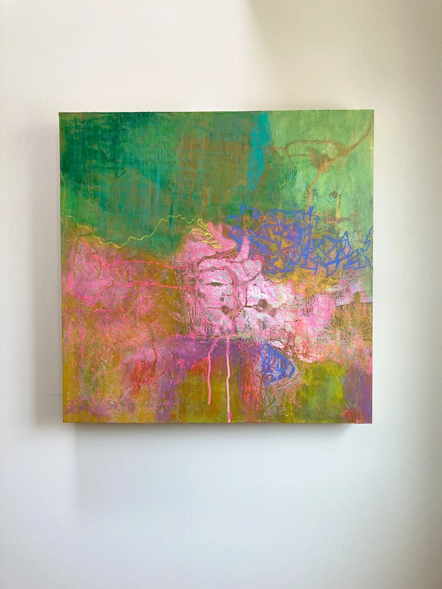 A morning revelation

I like short poems, 
precise, open, 
deep with multitudes, 
it&rsquo;s the magic of it, 
no need to set a scene, 
the reader brings that
you step into them 
like riding an escalator 
it&rsquo;s a short trip. 
you get dropped off