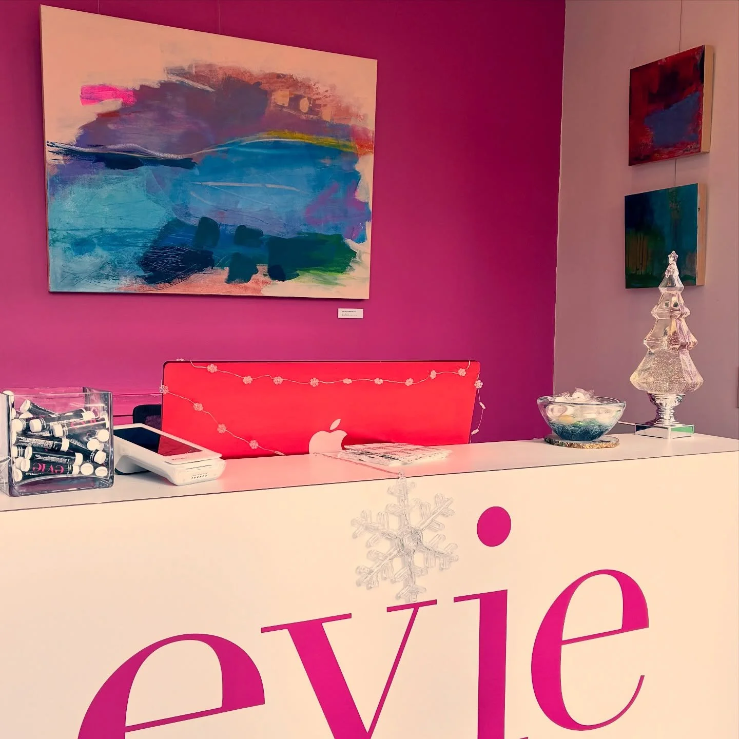 Permission reception this Saturday December 13th, 6-8pm Evie Salon Studio in Davis Sq. Somerville, MA! 
See you there!

#wfllt #artreception #holidaycheer #abstractpainting
