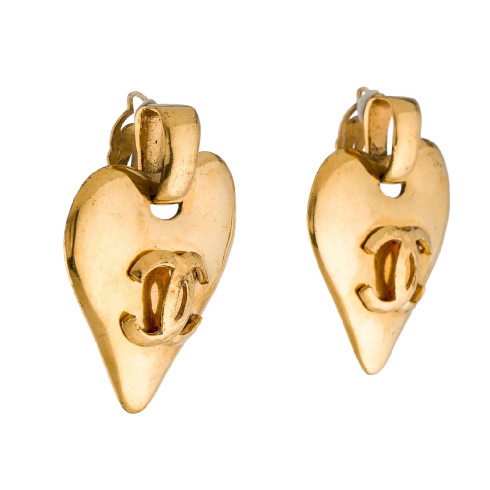 CHANEL Vintage 93P Giant Dangle Heart Clip-On Earrings — Restyled By Erin