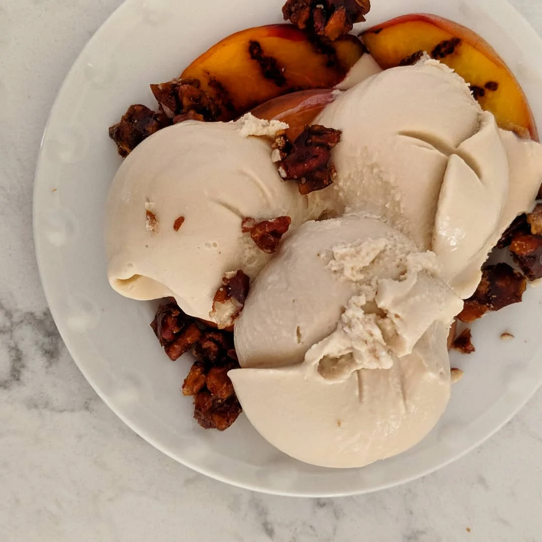 brown_sugar_bourbon_sundae_with_peaches_and_pecans.jpg