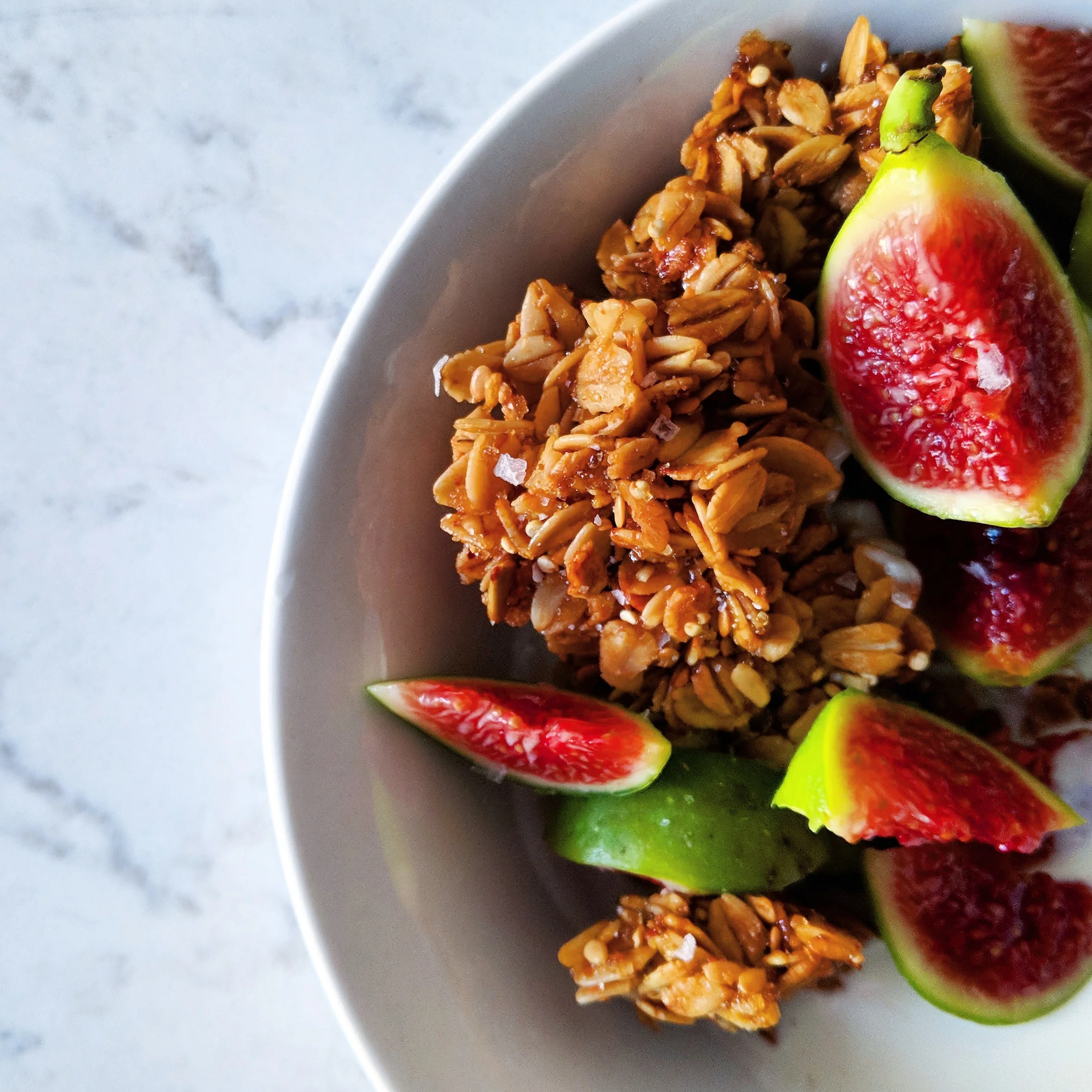 honey_pistachio_granola_clusters_with_figs.jpg