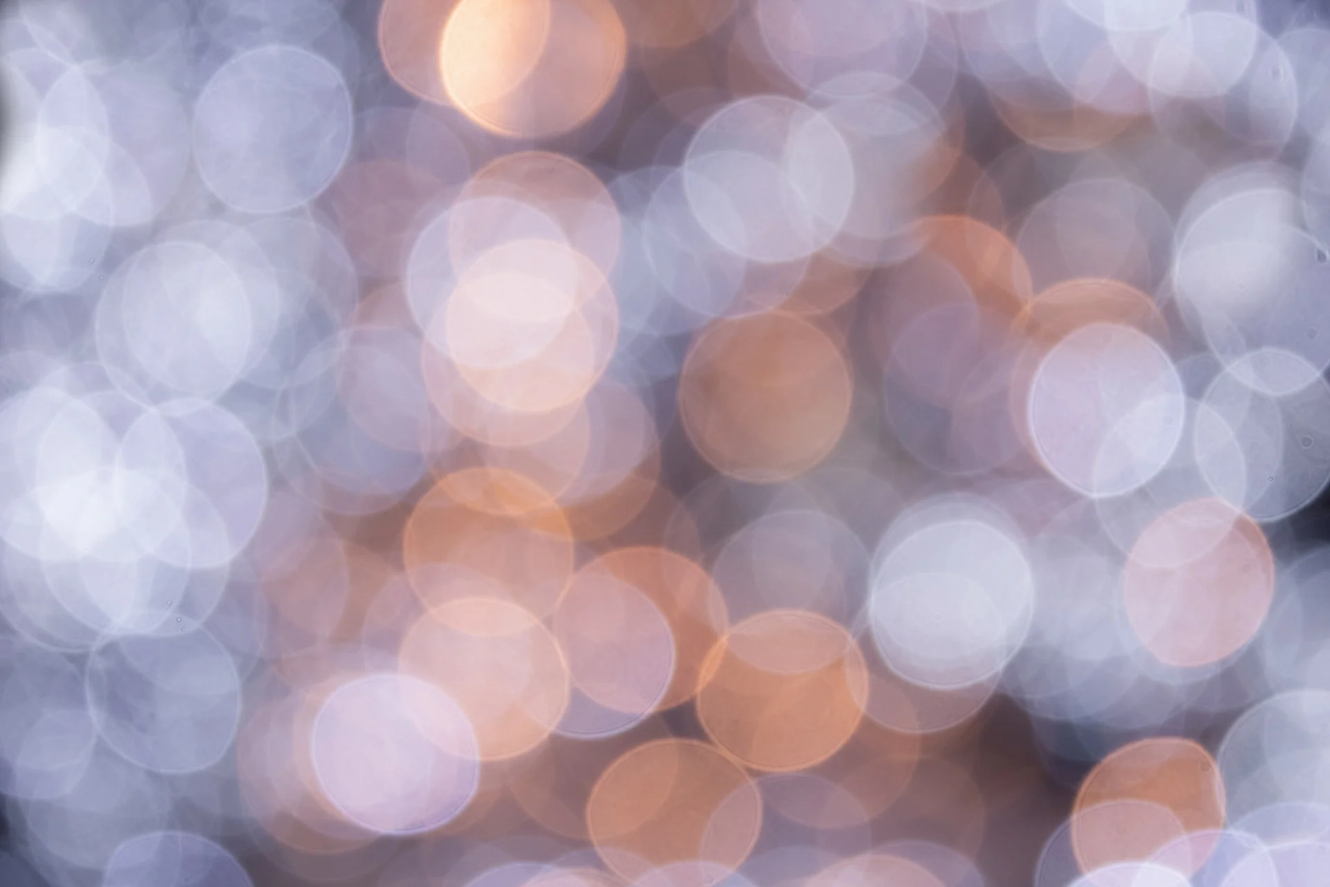 bokeh-1983176_1920.jpg