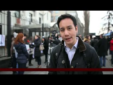 Crimea Prepares for Referendum / video starts @ 1:04