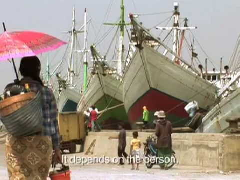 Nineteen: The Lives of Jakarta's Street Vendors - Eni, Jamu Seller