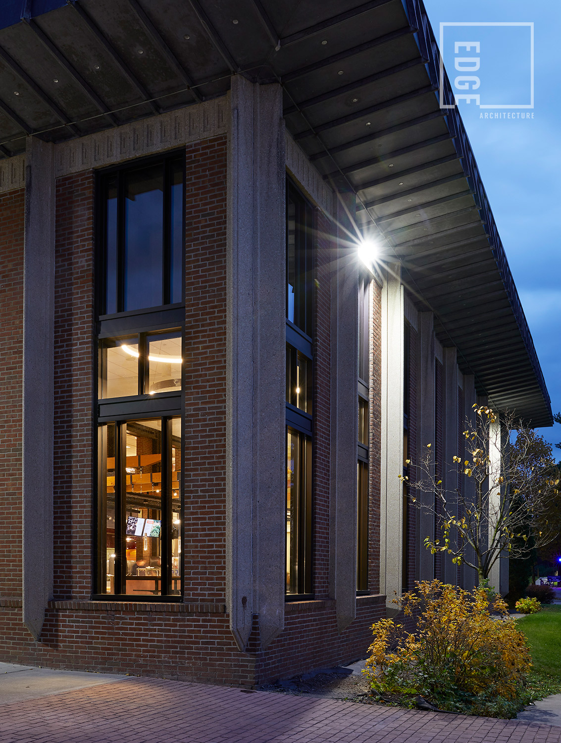 Red Jacket Dining Hall, Exterior Entrance | SUNY Geneseo