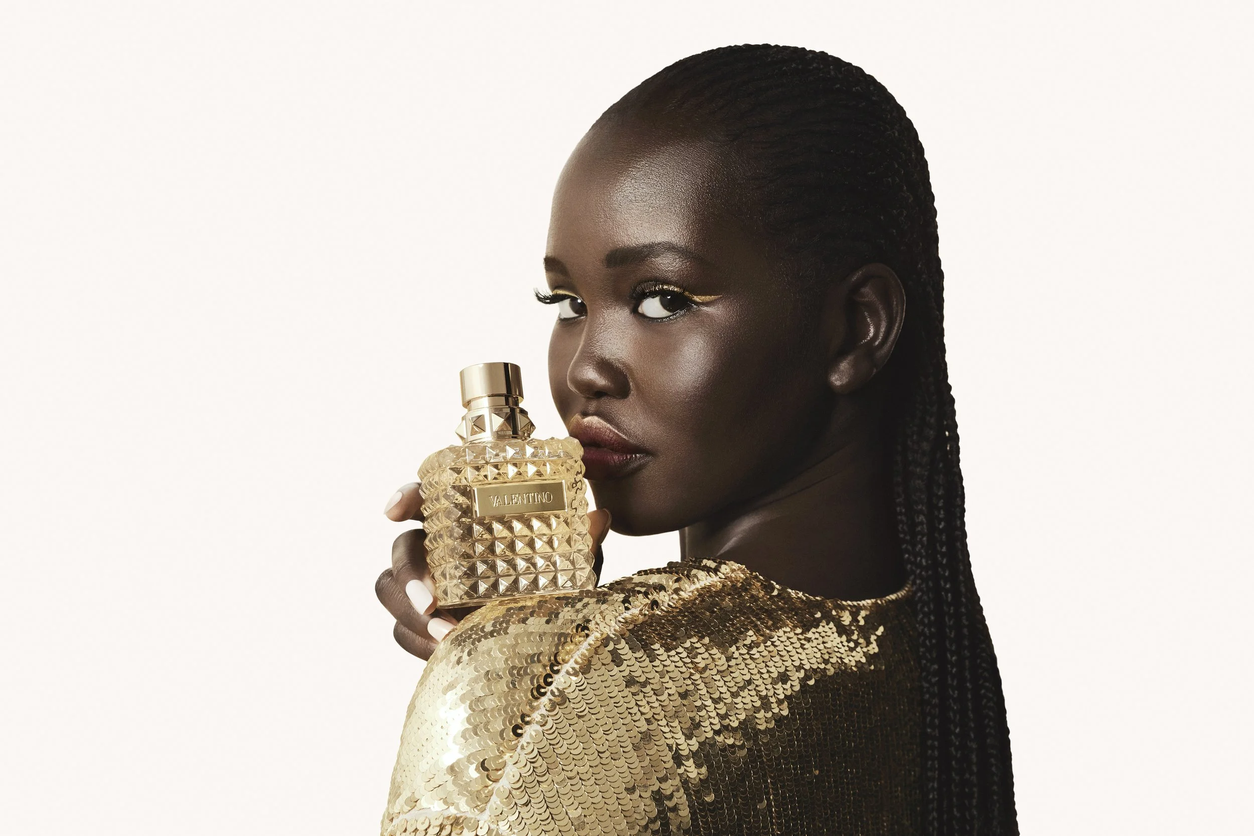 240201_VALENTINO GOLD_SHOT-01_A_105_h.jpg