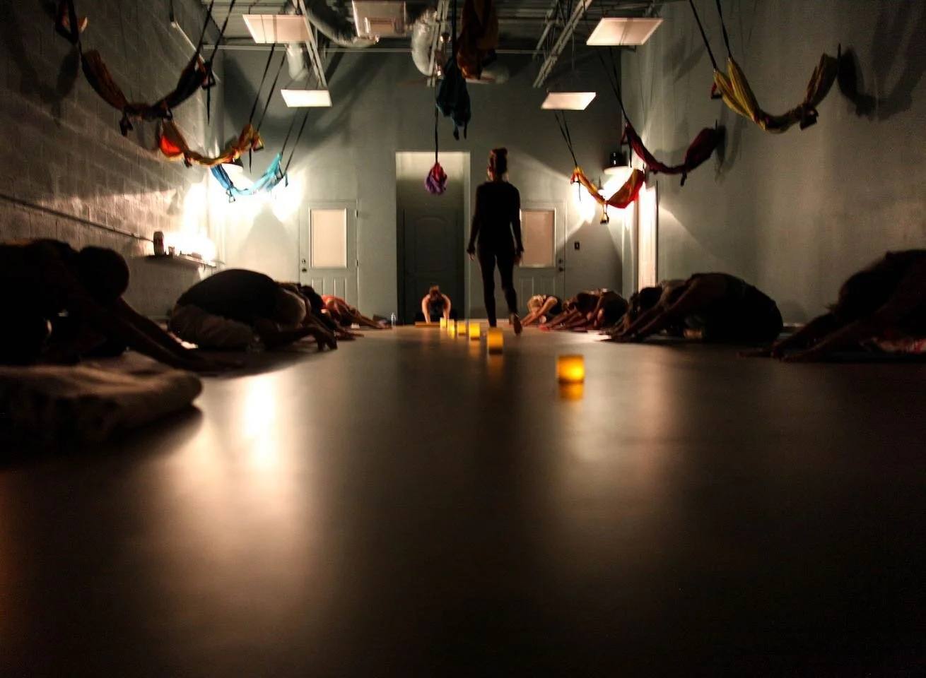 It may be a bit wet this weekend but nothing beats that soothing affect of yoga and the sound of rain so come practice with us this! Lots of options to choose from!🧘🏾🌦💫🙏

This afternoon 
515pm Yin Yoga w/Terree
 Livestream &amp; In-Studio

Satur