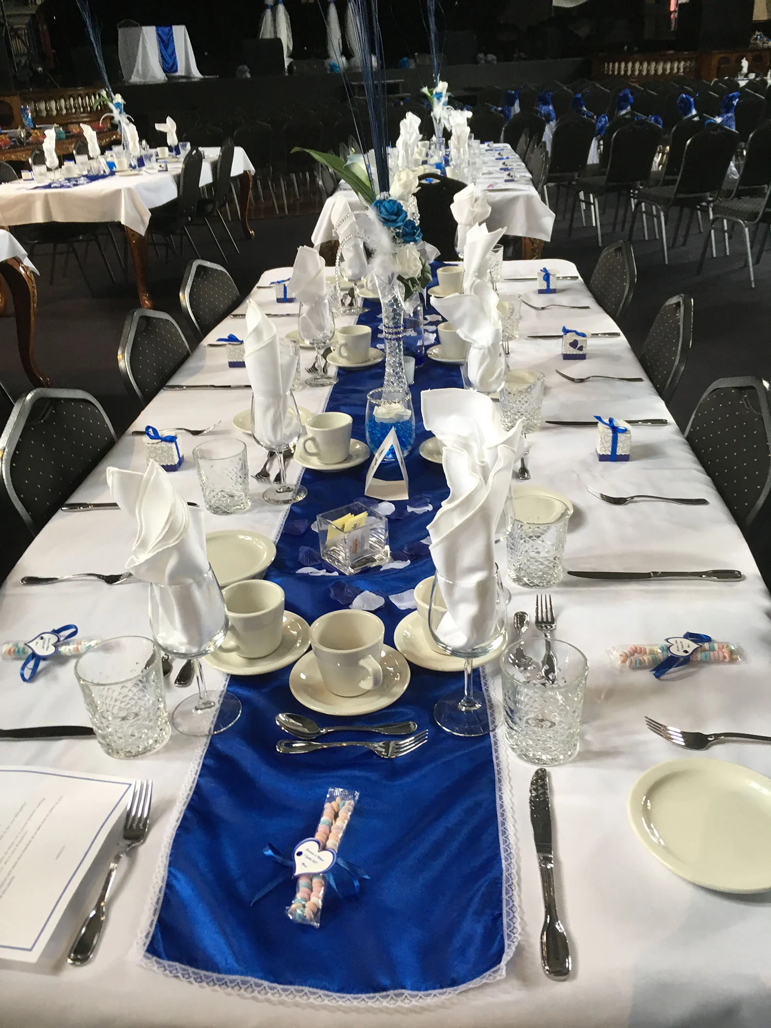 Table bleu.jpg