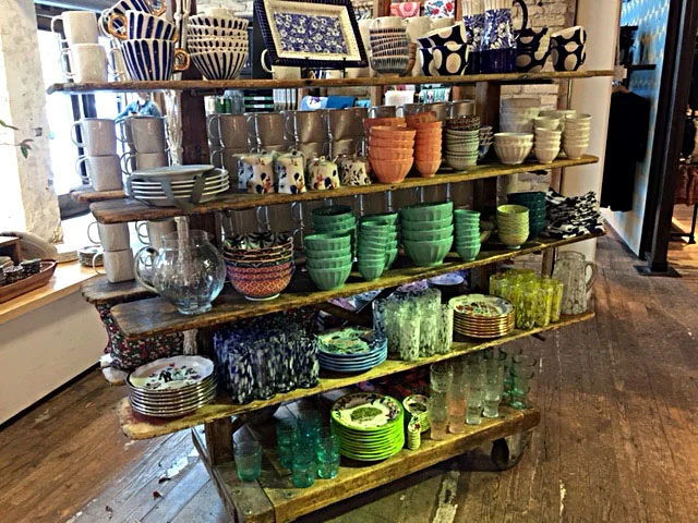 Mod. Merchant image 10.JPG