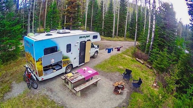 We'll take the campsite with no neighbors please! 🙌
#BeThereNow #CruiseAmerica #CruiseCanada
______________________
📸 @louise.van.bemmel
📍Jasper, Alberta