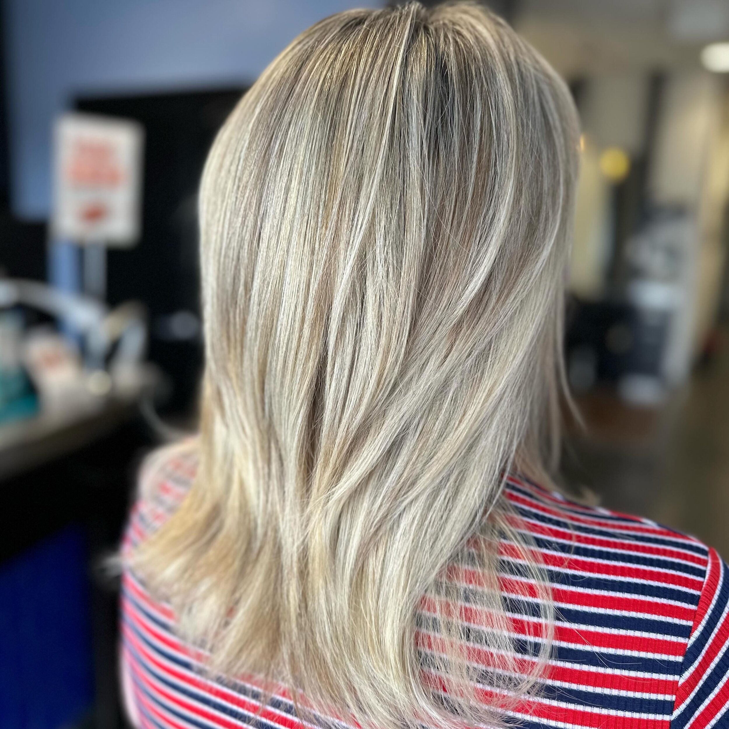 ~ blonde ~ bright &amp; light ~ layers ~ highlights ~  #moncton #monctonNB #NB #newbrunswick #explorenb #dieppe #shediac #riverview #monctonhairstylist #newbrunswickhair #newbrunswickstylist #monctonhairsalon #eastcoasthair #supportlocal #atlanticcan