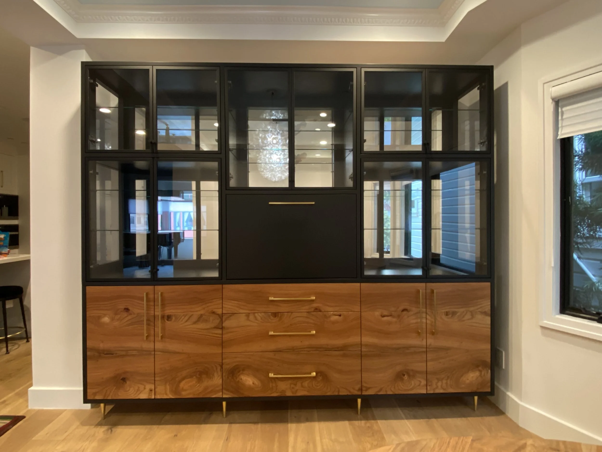Elm Base with thin metal upper cabinets.