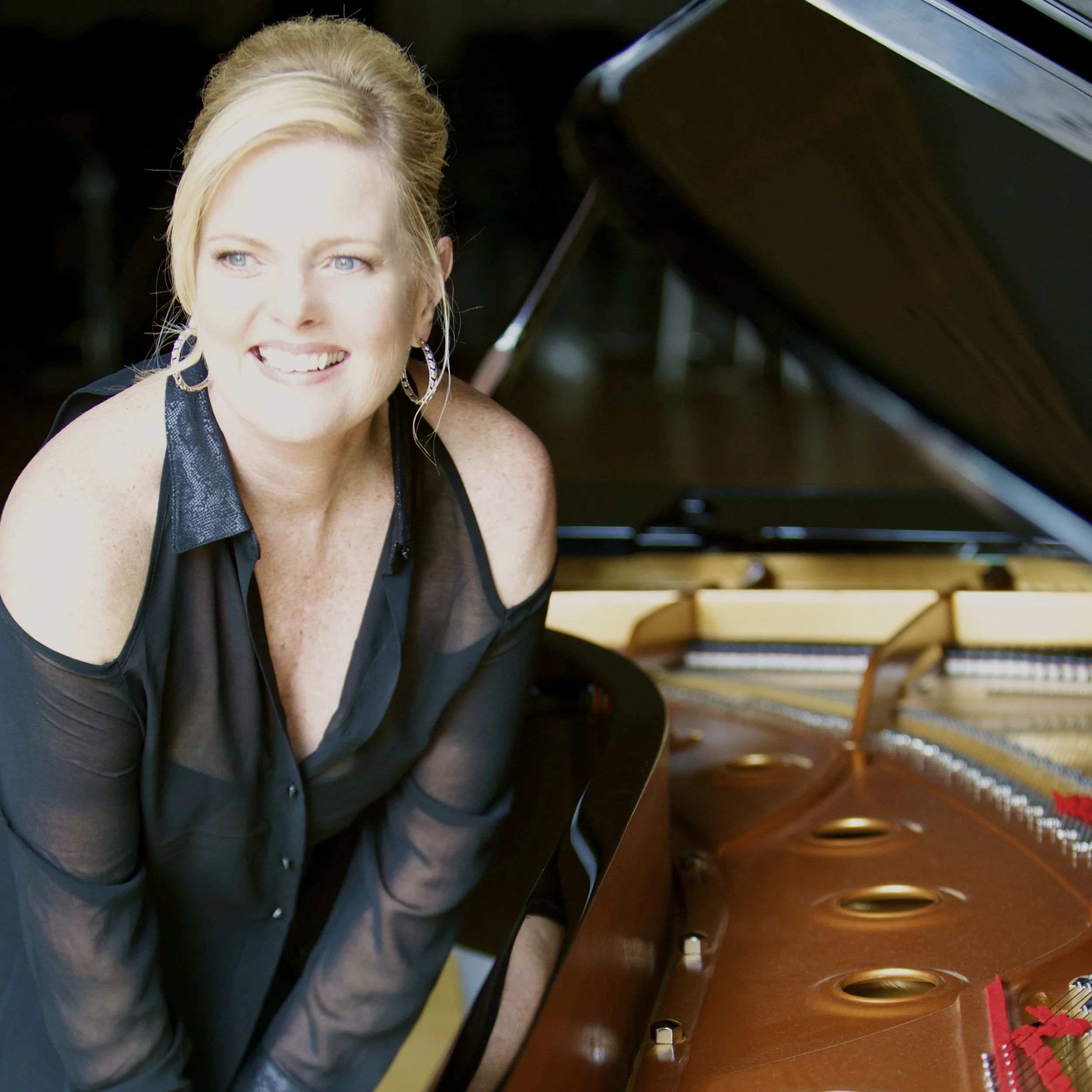 Carol Standing:Smile - PNO 2.jpg