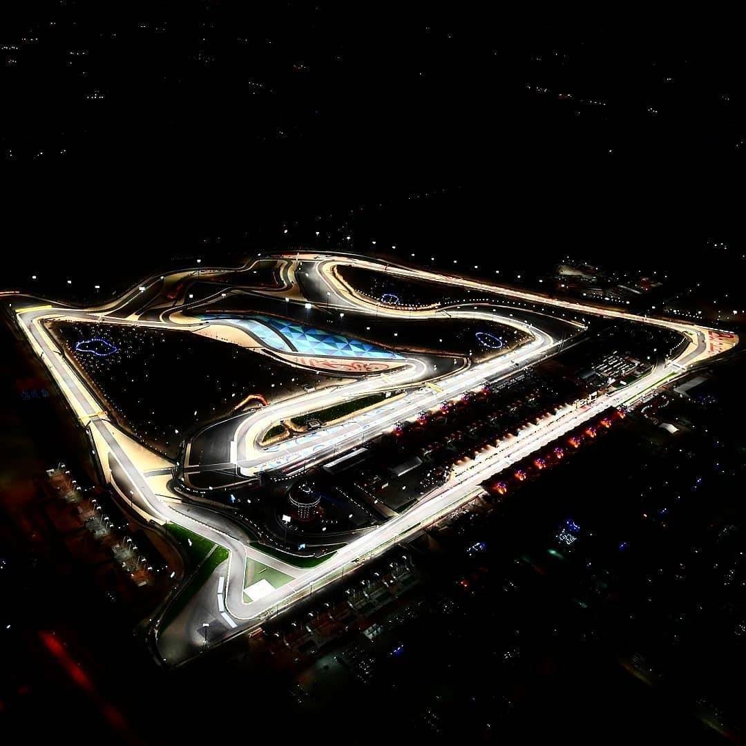 bahrain night circuit 2017.jpg