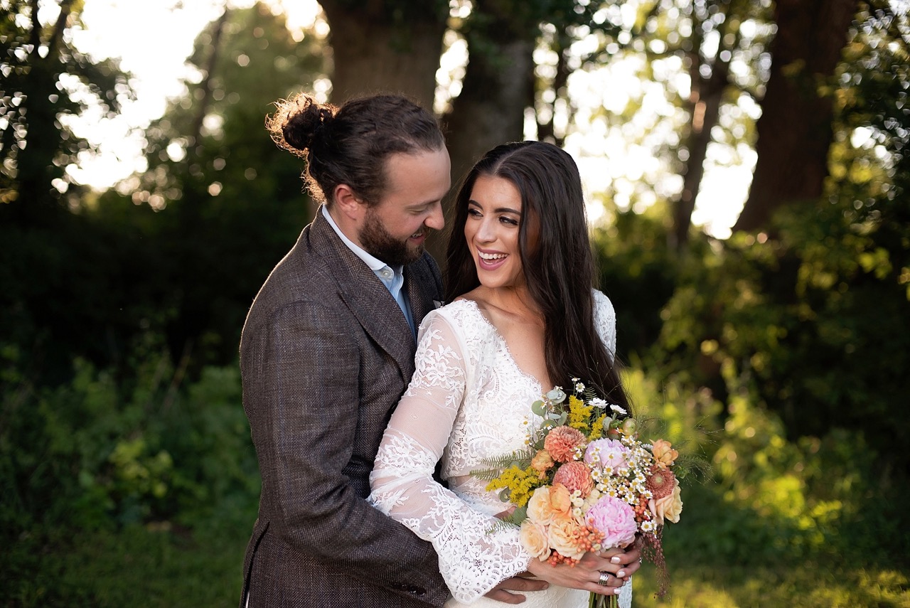 modern 70s inspired wedding shoot