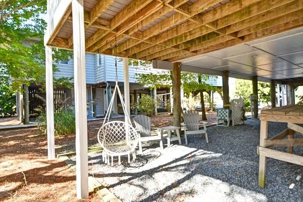 beach underhouseoutdoorSpace2.jpg