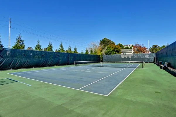 communitytenniscourts.jpg