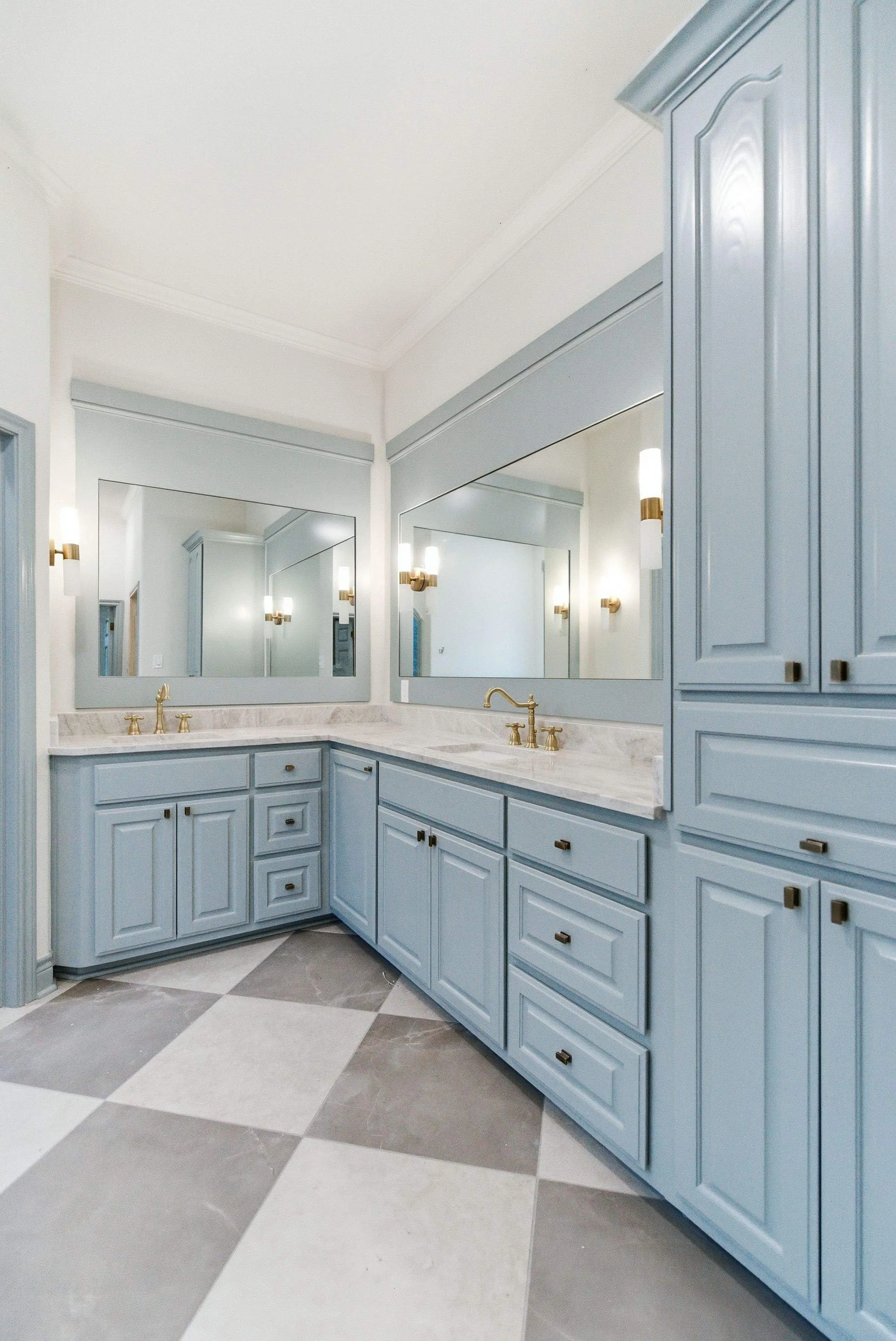 Bathroom Remodel Fort Worth: How to Hire the Right Contractor for Your Home