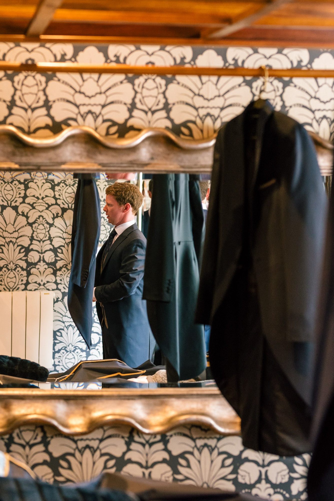 Groomsmen getting ready