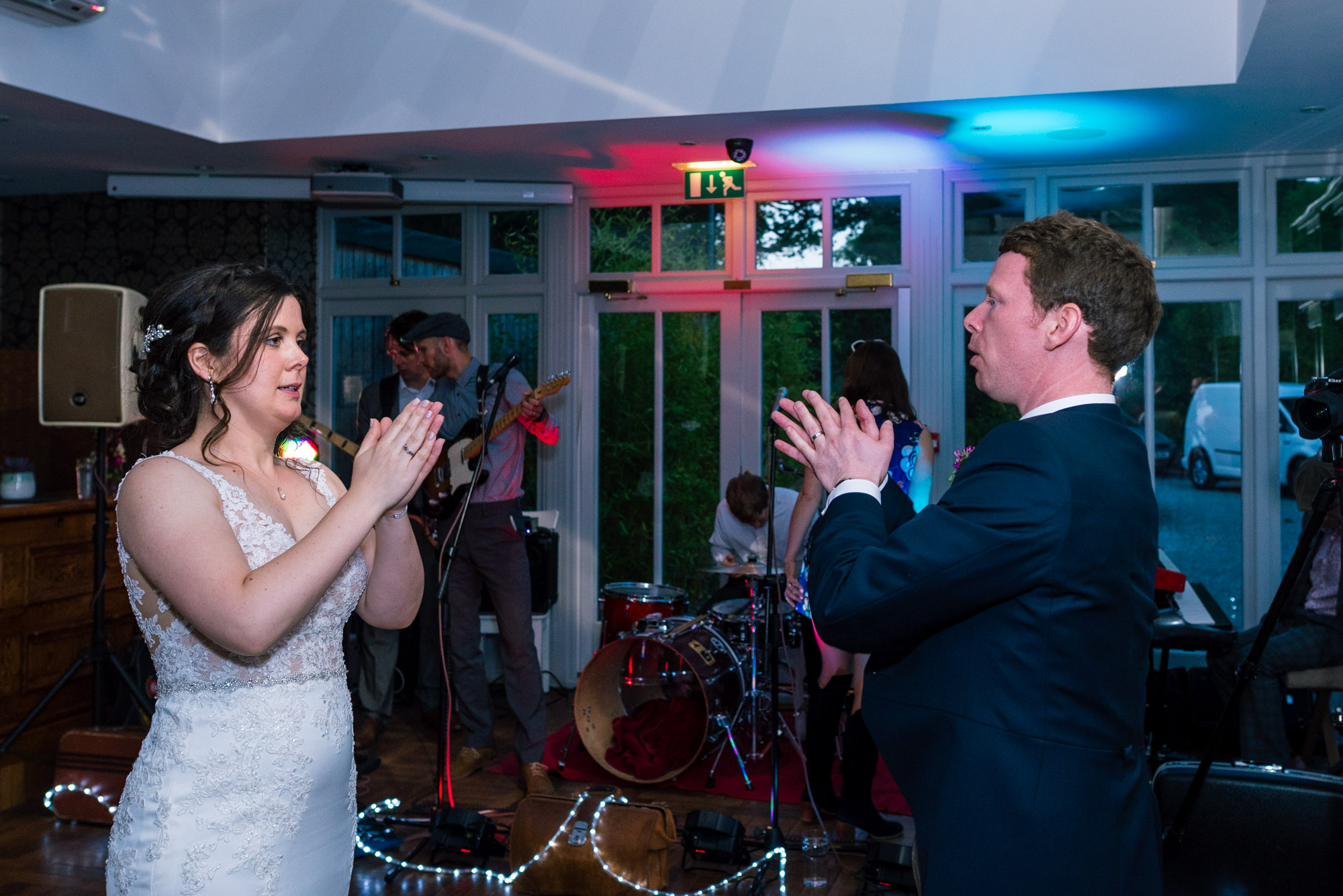 Applauding the band