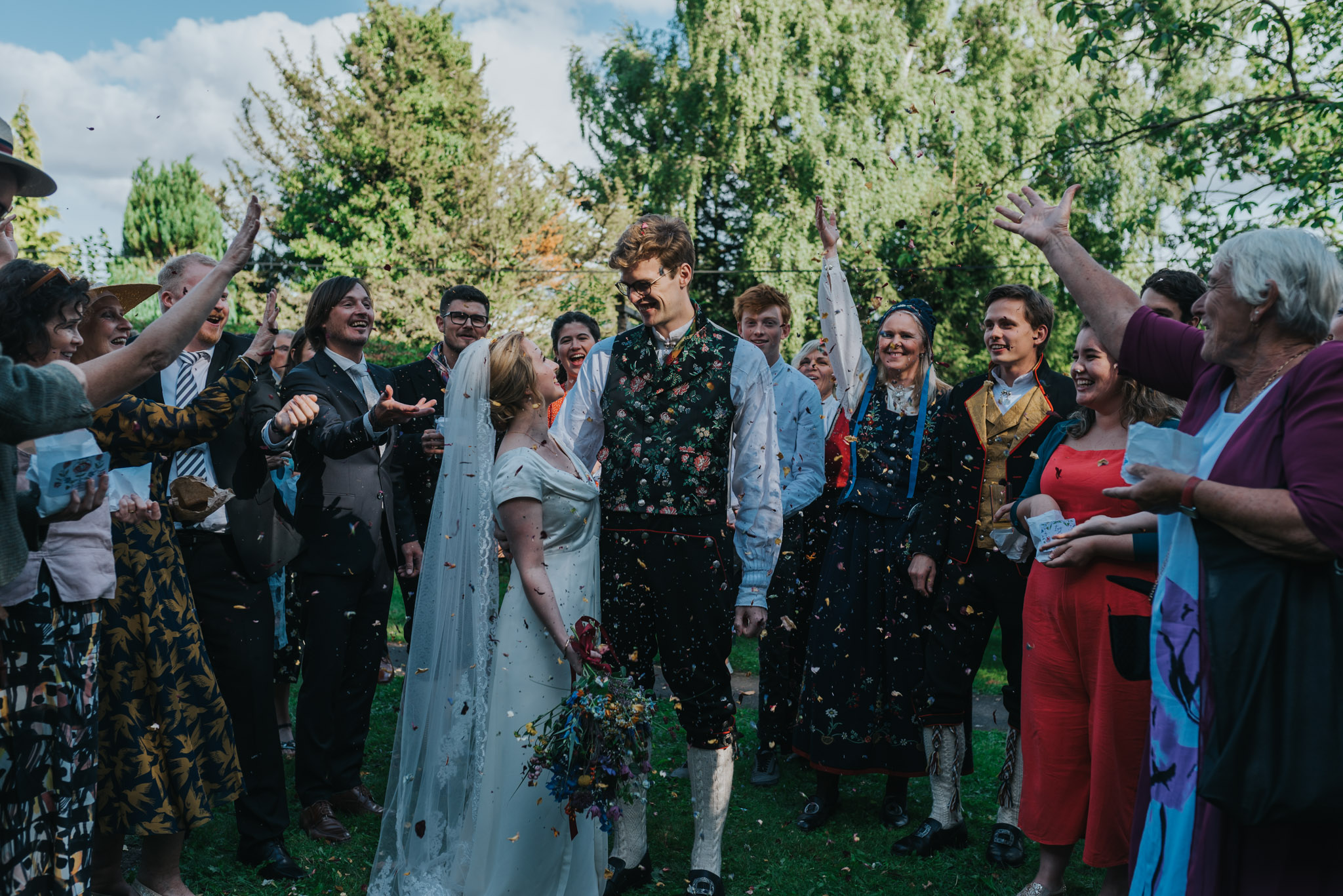Confetti shot