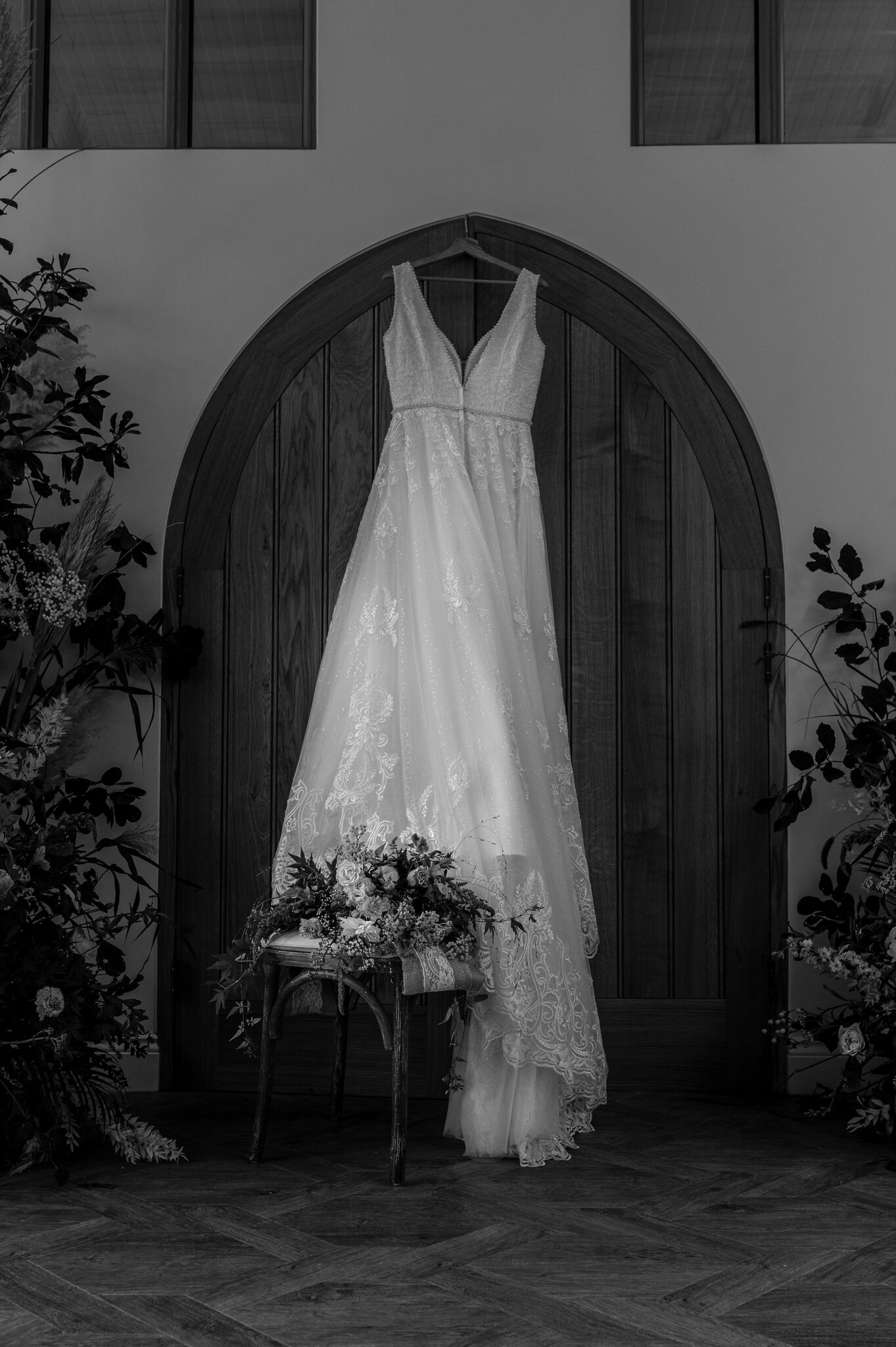 Flowers and dress B&amp;W