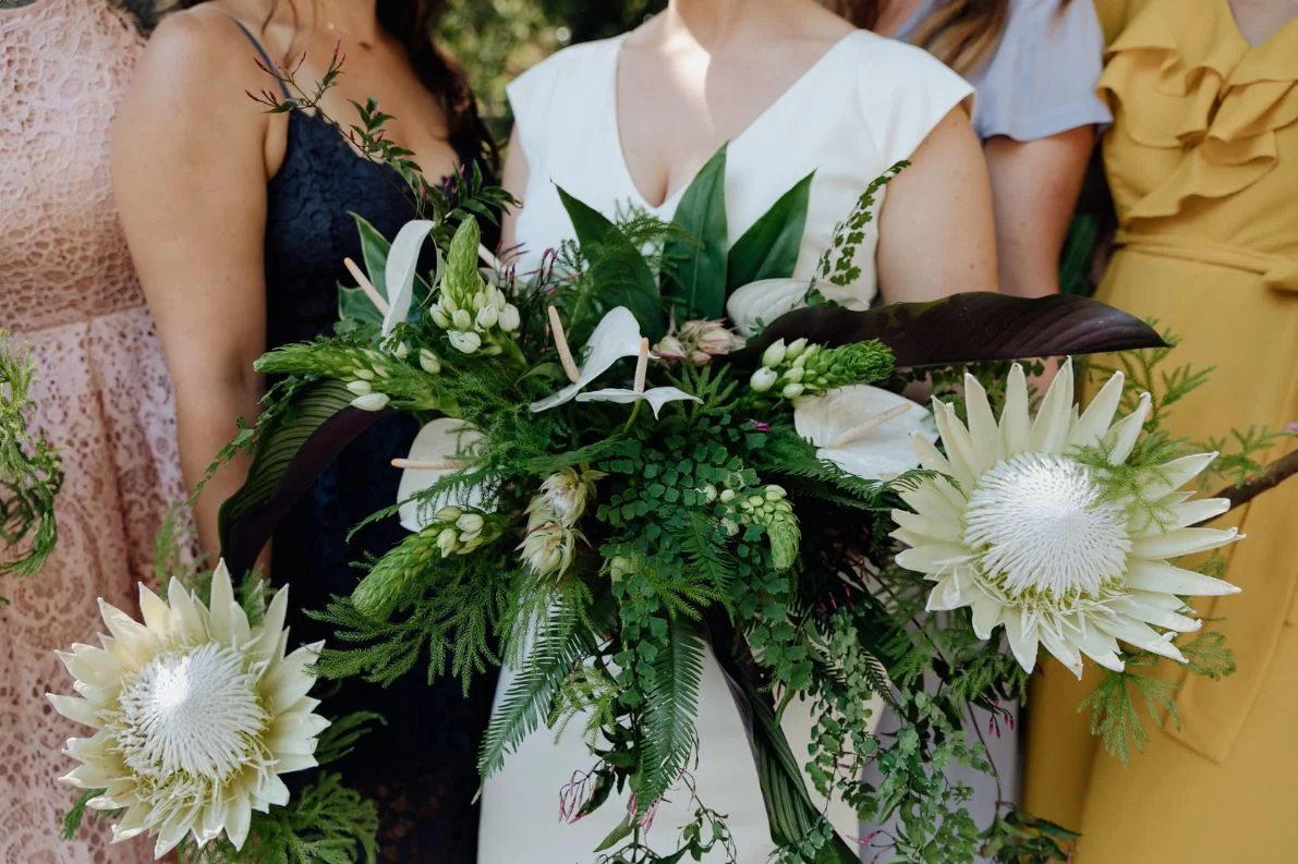  tropical vibes bridal party bouquets, july 2018 || marble rye photography 